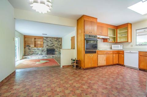 575 Montecillo Rd, San Rafael, CA 94903 photo 8
