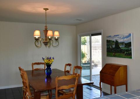 1453 Cambridge St, Novato, CA 94947 photo 4