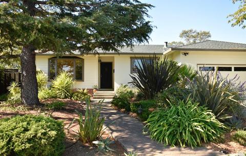 1453 Cambridge St, Novato, CA 94947 photo 1