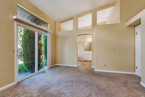 730 Natalie Dr, Windsor, CA 95492 photo 19