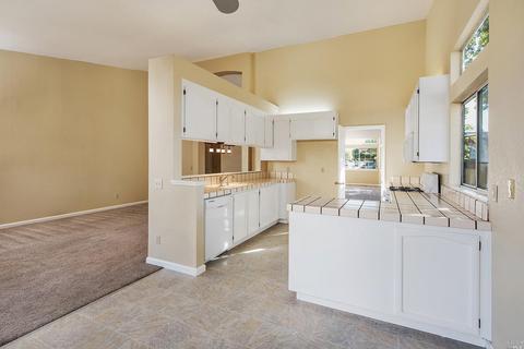 730 Natalie Dr, Windsor, CA 95492 photo 11
