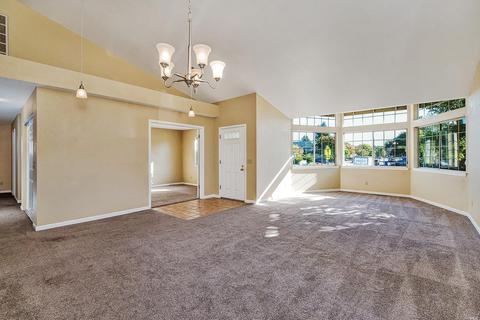 730 Natalie Dr, Windsor, CA 95492 photo 7