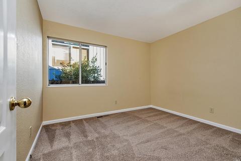 730 Natalie Dr, Windsor, CA 95492 photo 16