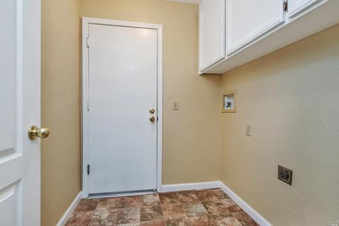730 Natalie Dr, Windsor, CA 95492 photo 15