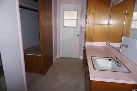 124 University Ave, Vallejo, CA 94591 photo 18