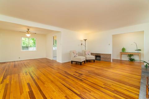 377 Cascade Dr, Fairfax, CA 94930 photo 3