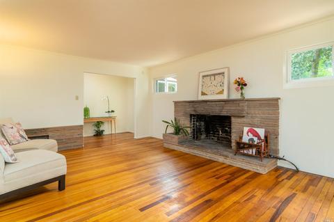 377 Cascade Dr, Fairfax, CA 94930 photo 2