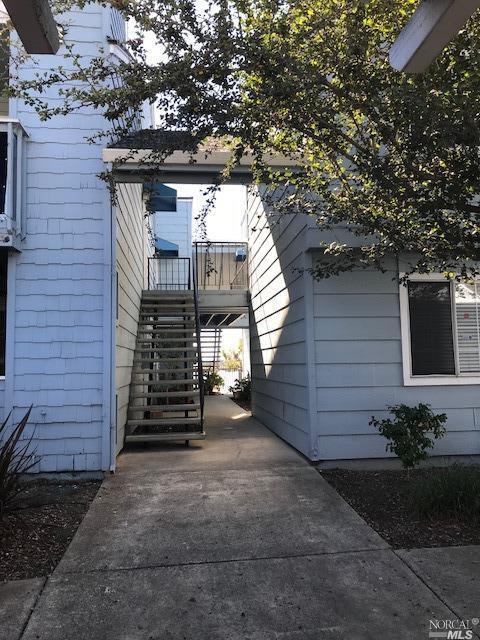 111 Lighthouse Dr, Vallejo, CA 94590 photo 4