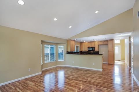 409 Duncan Dr, Windsor, CA 95492 photo 7