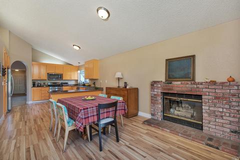 379 Pollard Way, Windsor, CA 95492 photo 11