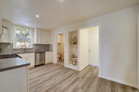 130 Ohio St, Vallejo, CA 94590 photo 9