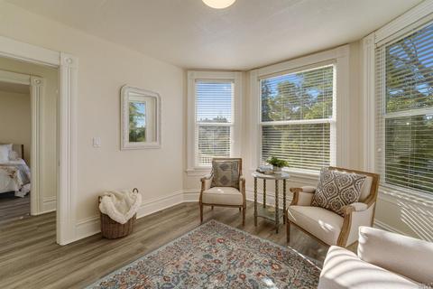 130 Ohio St, Vallejo, CA 94590 photo 2