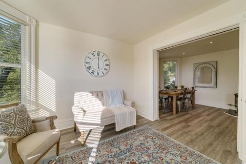 130 Ohio St, Vallejo, CA 94590 photo 3