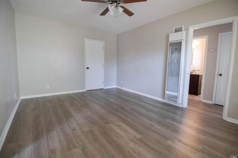 301 14th St, Vallejo, CA 94590 photo 4