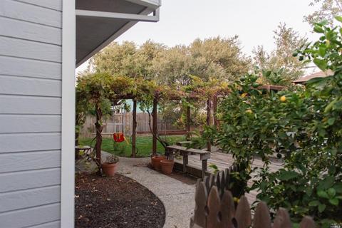 2530 Woolner Ave, Fairfield, CA 94533 photo 16
