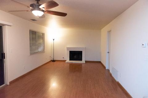 2530 Woolner Ave, Fairfield, CA 94533 photo 8