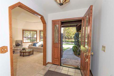 9376 Lakewood Dr, Windsor, CA 95492 photo 10