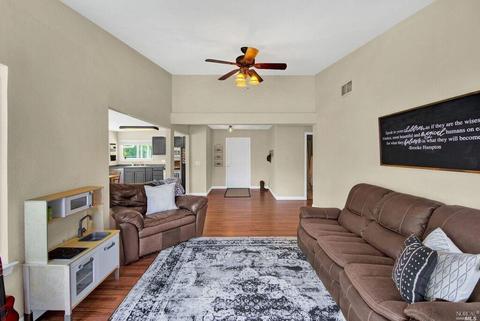 173 Normandy Dr, Vacaville, CA 95687 photo 9