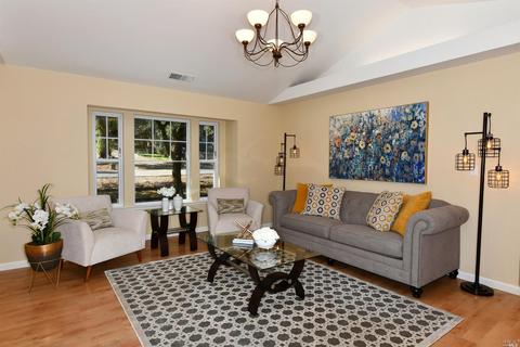 8160 El Rancho Dr, Cotati, CA 94931 photo 4