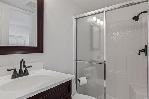 9511 Whitehall Ct, Windsor, CA 95492 photo 11