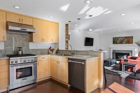 9511 Whitehall Ct, Windsor, CA 95492 photo 5