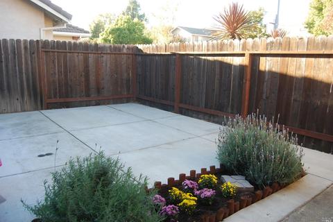 2131 Woolner Ave, Fairfield, CA 94533 photo 2