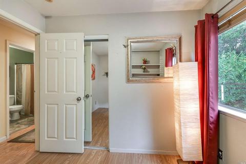 718 Sierra Ct, Windsor, CA 95492 photo 16