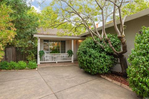 718 Sierra Ct, Windsor, CA 95492 photo 3