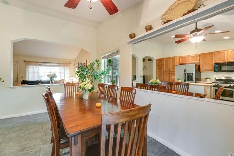718 Sierra Ct, Windsor, CA 95492 photo 10