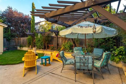 527 Chablis Dr, Windsor, CA 95492 photo 32