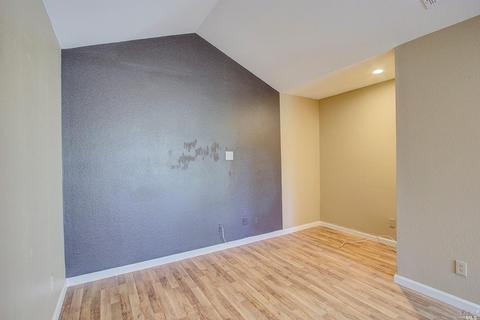 10 Knoll Dr, Fairfield, CA 94534 photo 12