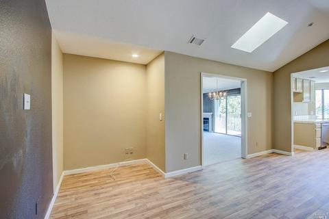 10 Knoll Dr, Fairfield, CA 94534 photo 13