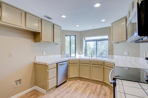 10 Knoll Dr, Fairfield, CA 94534 photo 15