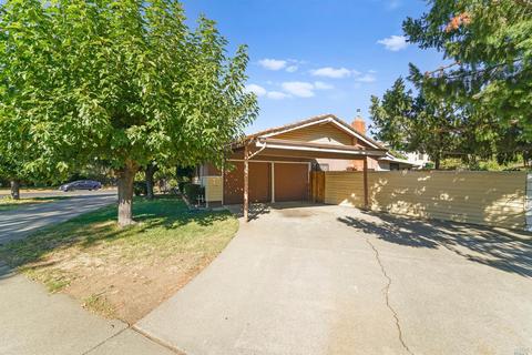 397 Peach Tree Ave, Vacaville, CA 95688 photo 2