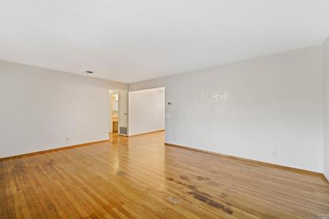397 Peach Tree Ave, Vacaville, CA 95688 photo 7