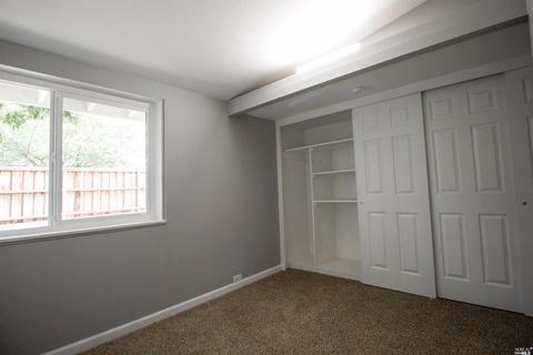 230 Melba Dr, Vallejo, CA 94589 photo 8