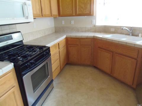 2266 Campbell Cir, Fairfield, CA 94533 photo 5