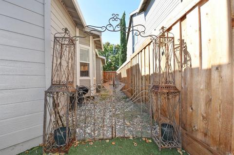 160 Moss Ln, Napa, CA 94558 photo 7