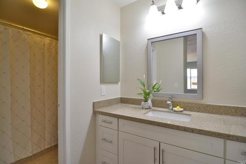 132 E Valley Oak Ln, Vallejo, CA 94591 photo 9