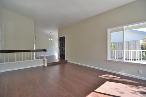 132 E Valley Oak Ln, Vallejo, CA 94591 photo 3