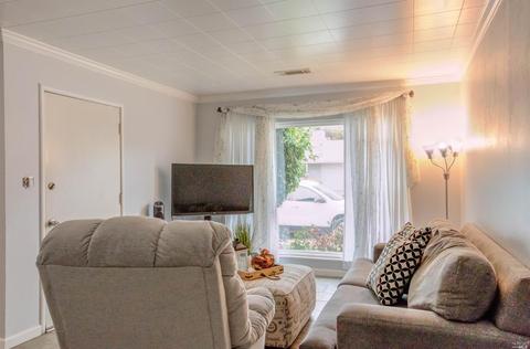 1211 Eastwood St, Vallejo, CA 94591 photo 5