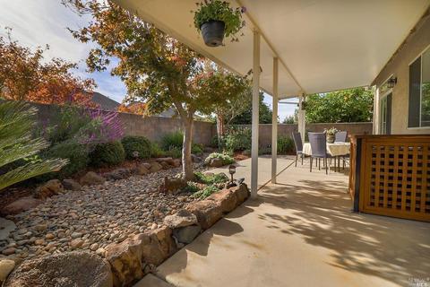 379 Bartlett Ln, Vacaville, CA 95687 photo 18