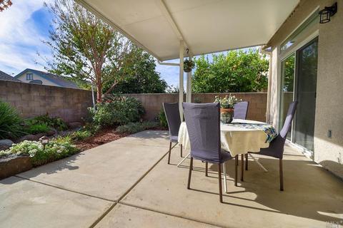 379 Bartlett Ln, Vacaville, CA 95687 photo 17