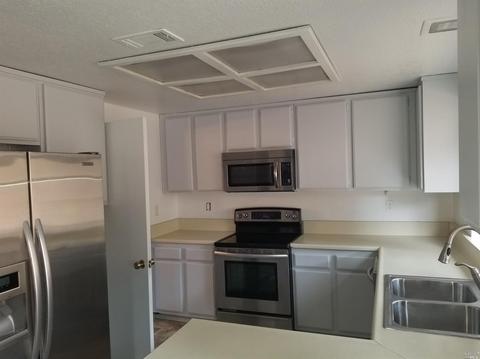 120 Olson Ct, Vallejo, CA 94589 photo 3