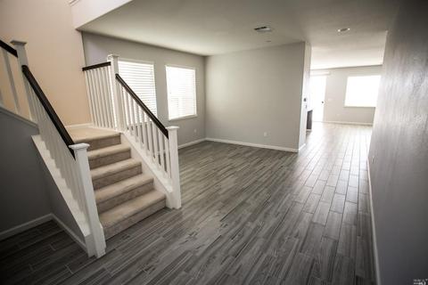 461 Epic St, Vacaville, CA 95688 photo 4