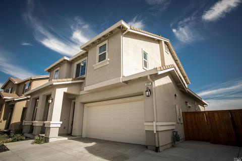 461 Epic St, Vacaville, CA 95688 photo 2