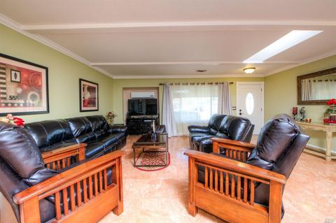 1648 Sarkesian Dr, Petaluma, CA 94954 photo 8