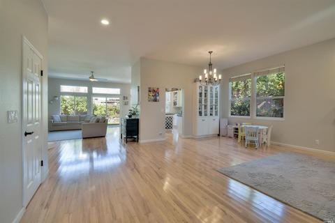 1138 Rachael Ln, Windsor, CA 95492 photo 8
