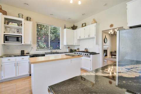 1138 Rachael Ln, Windsor, CA 95492 photo 13