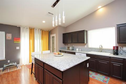 870 Green Dr, Dixon, CA 95620 photo 8